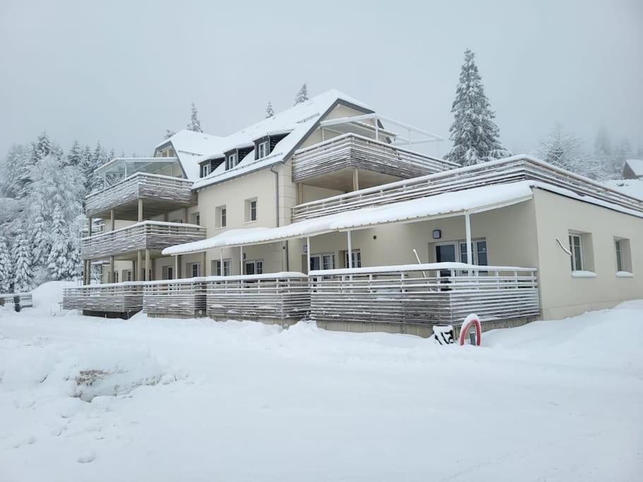 אורביי Appartement Chaleureux Au Pied Des Pistes מראה חיצוני תמונה